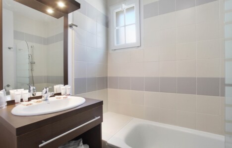 La salle de bain - Résidence de la Cabre d'Or