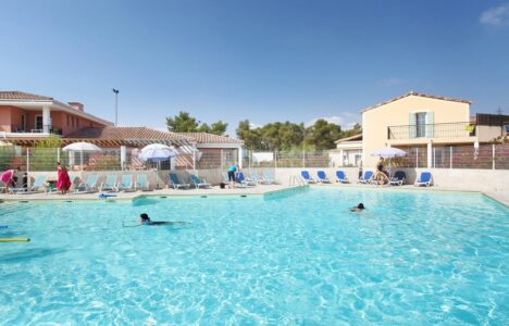 La piscine de la Résidence de la Cabre d'Or